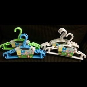 3/$15 24 Kids hangers